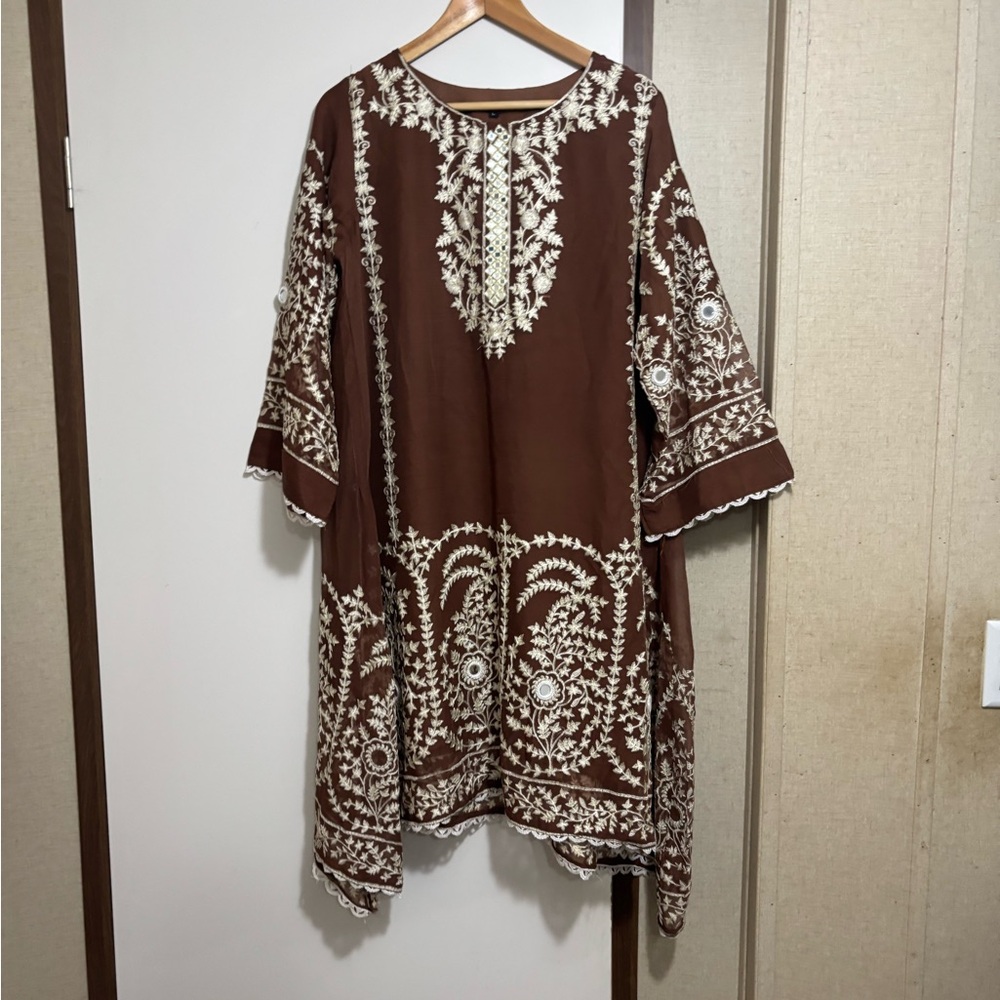 Indian Pakistani party wedding sharara 3 PCs suit brown white embroidered large